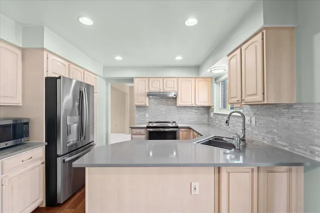 $440,000 | 9469 Baywood Drive, Plymouth, MI 48170