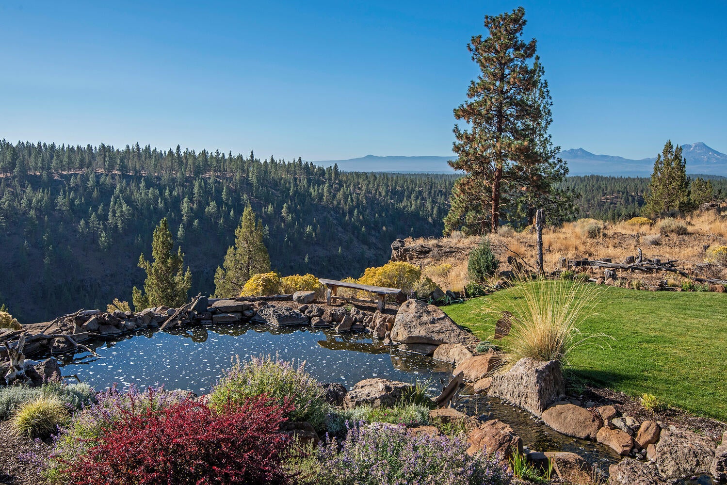 17167 Mountain View Road Sisters, OR 97759 - Photo 18 of 39 16