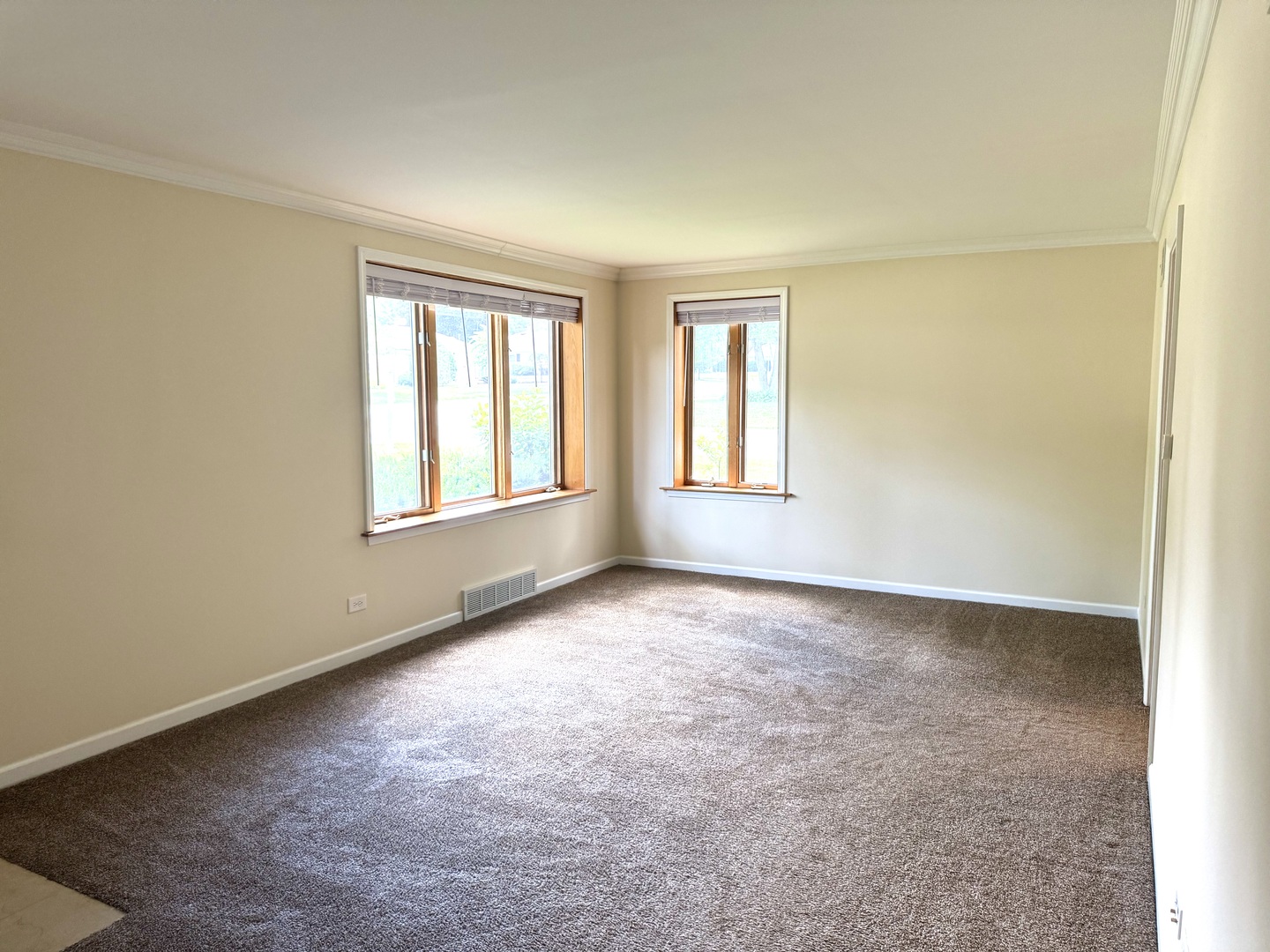 630 East Rockland Road Libertyville, IL 60048 - Photo 7 of 23 Gallery Image 7