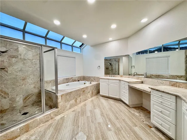 $8,000 | 19032 Avondale Lane, Huntington Beach, CA 92648