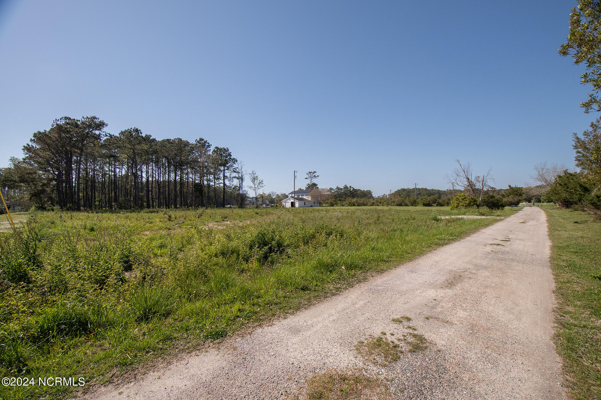 256 Landing Road Beaufort, NC 28516 - Photo 9 of 14 DBR_6222