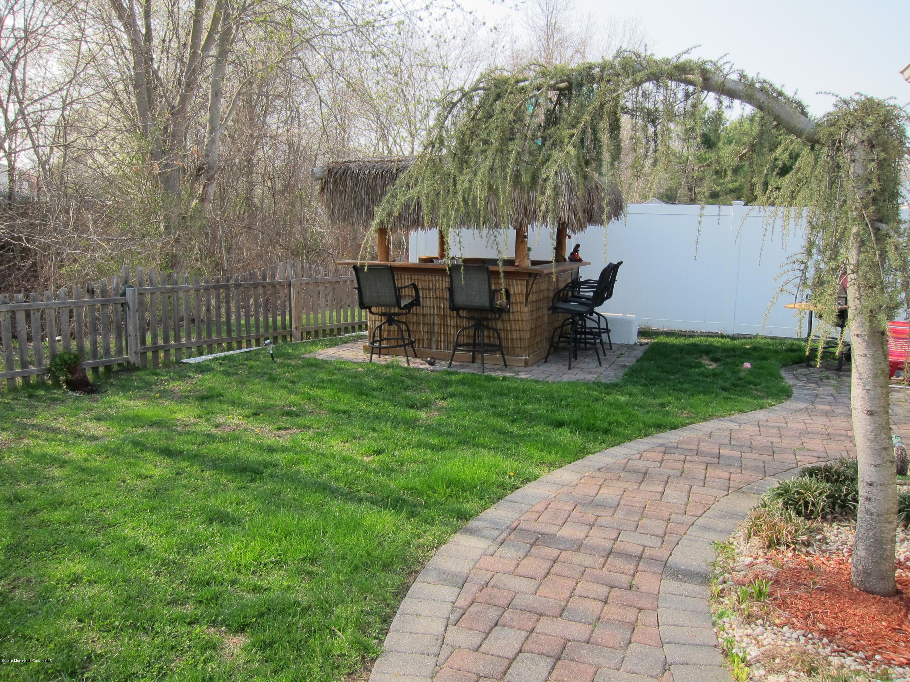 121 Starlight Road Howell, NJ 07731 - Photo 15 of 19 Yard East