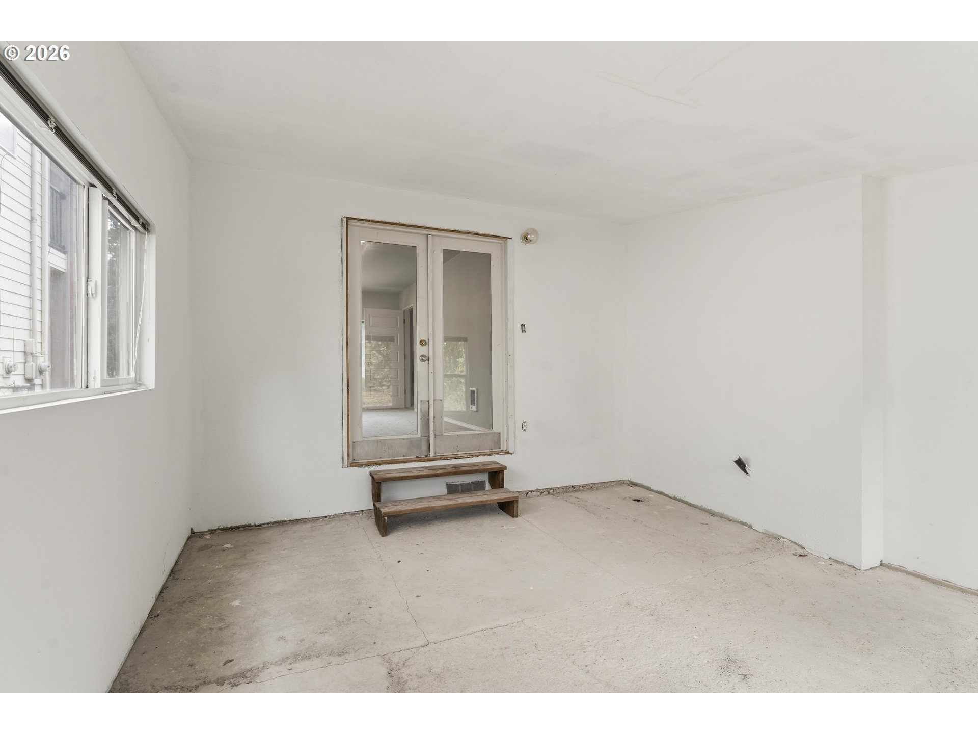 11311 Southeast Division Street Portland, OR 97216 - Photo 30 of 48