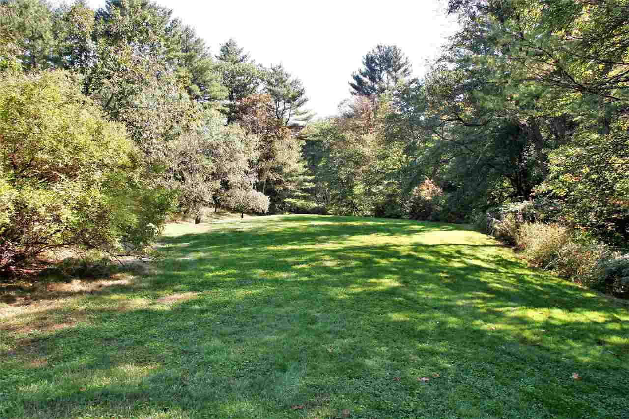 77 Sewell Hoyt Road Weare, NH 03281 - Photo 4 of 20 Gallery Image 4