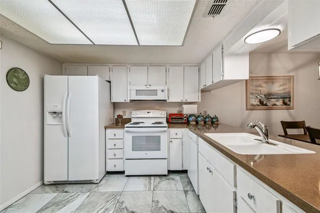 $1,500 | 7433 Greystone Drive, Unit 7433, Hudson, FL 34667