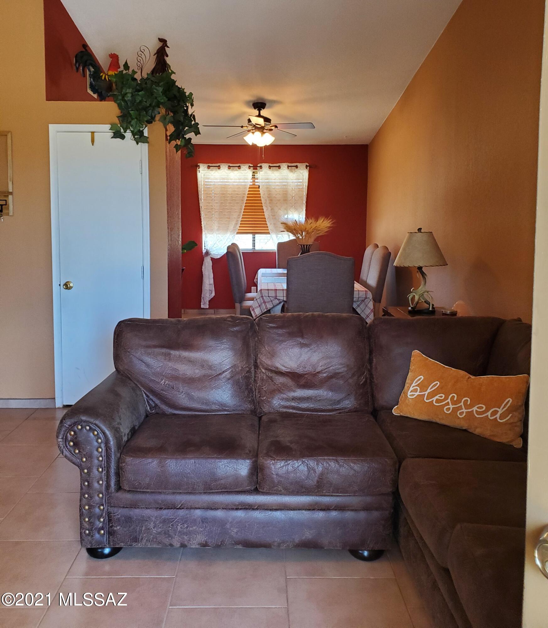 923 Via Orizaba Rio Rico, AZ 85648 - Photo 4 of 10