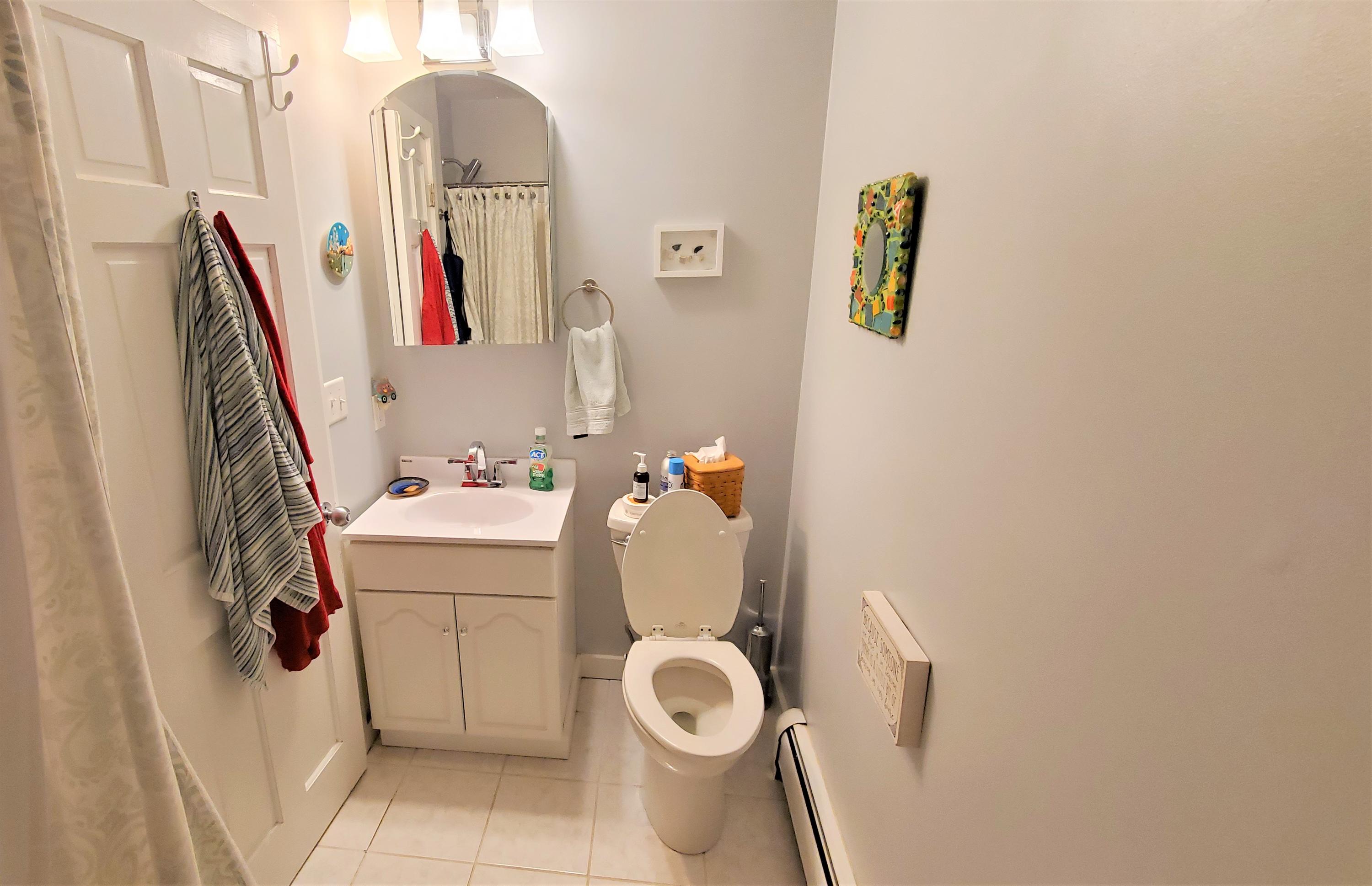 18 Lewis Street, Unit 1 Portland, ME 04102 - Photo 4 of 23 4 Bathroom