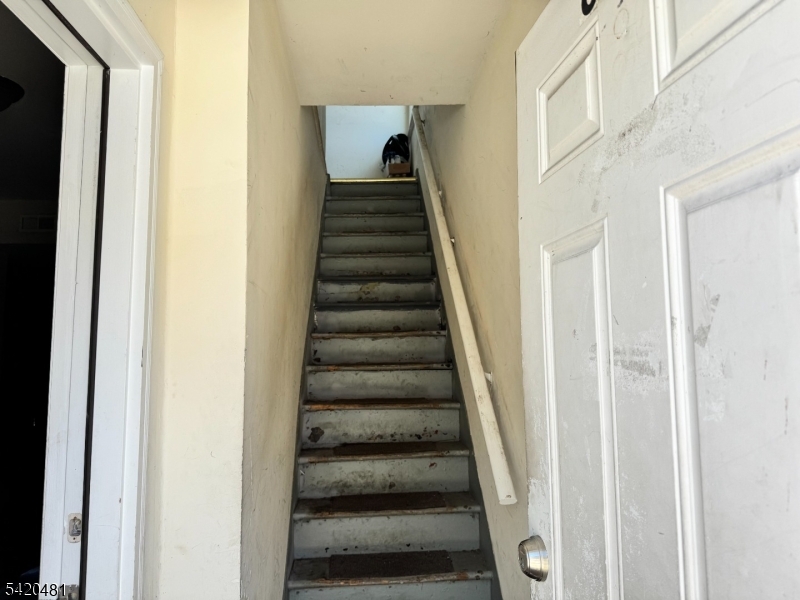 65 Stone Street Newark, NJ 07104 - Photo 6 of 37 a view of entryway
