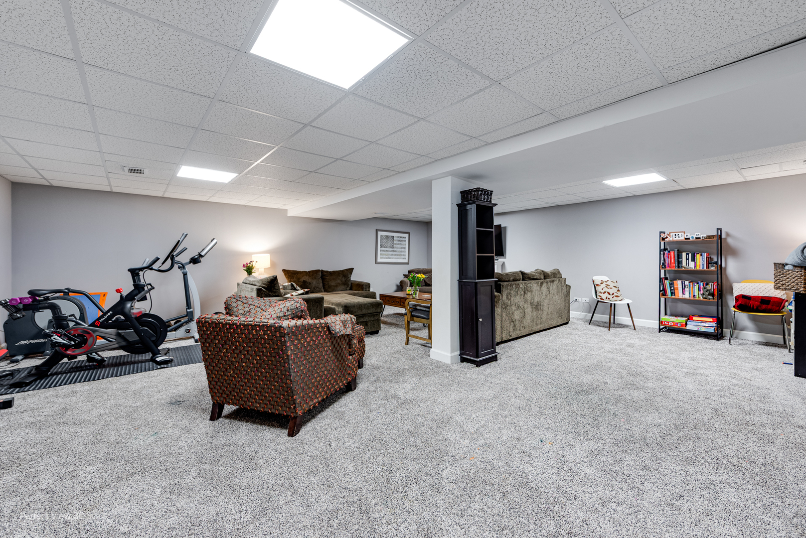 20131 East Brightway Road Mokena, IL 60448 - Photo 22 of 26 a view of a livingroom with furniture and a couch