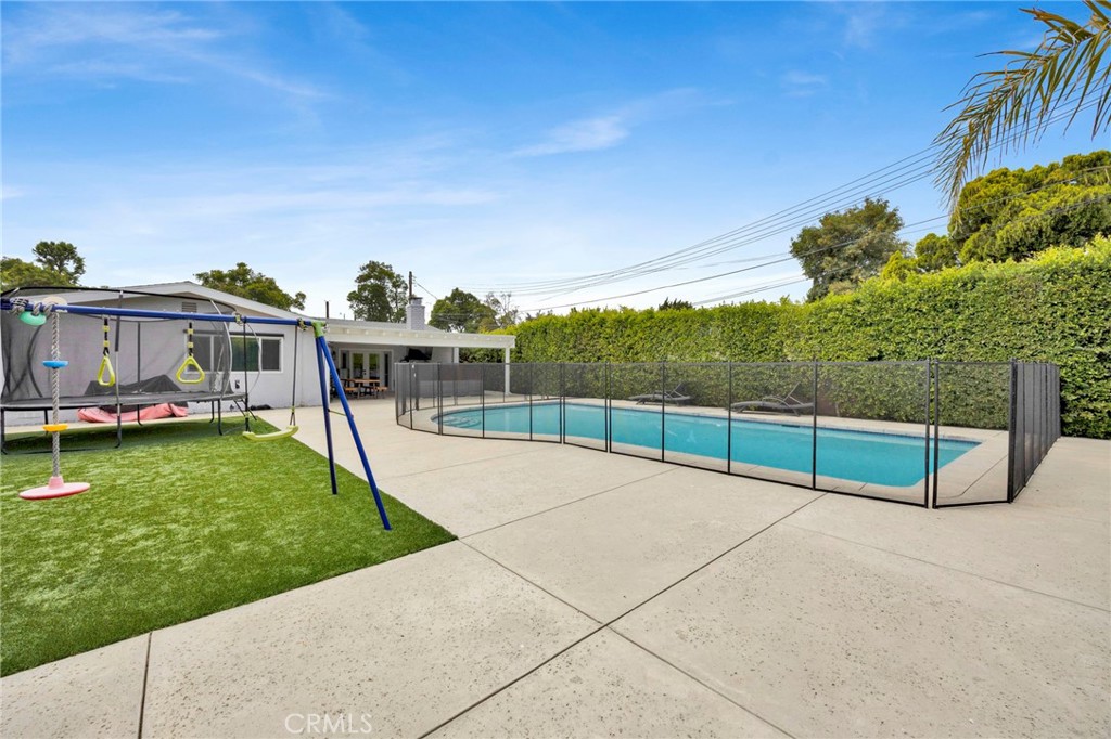 8746 Ruffner Avenue Northridge, CA 91343 - Photo 20 of 21