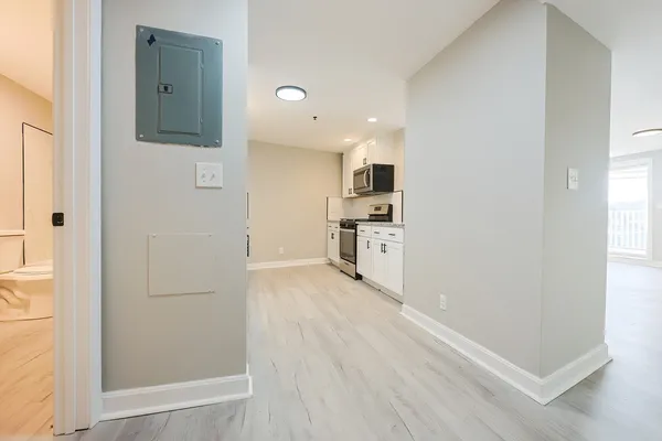 $295,000 | 348 Rantoul Street, Unit 202, Beverly, MA 01915