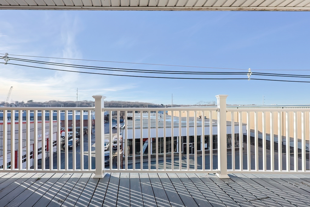 348 Rantoul Street, Unit 202 Beverly, MA 01915 - Photo 28 of 37