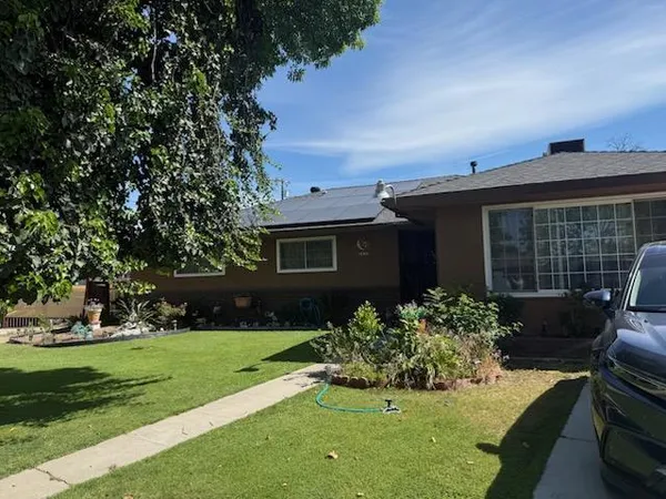$590,000 | 2430 North Rowell Avenue, Fresno, CA 93703