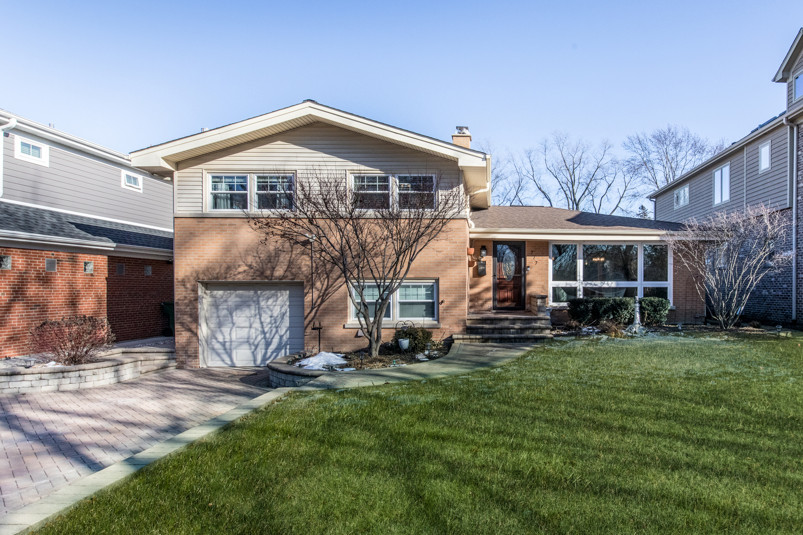 717 Babetta Avenue Park Ridge, IL 60068 - Photo 1 of 25