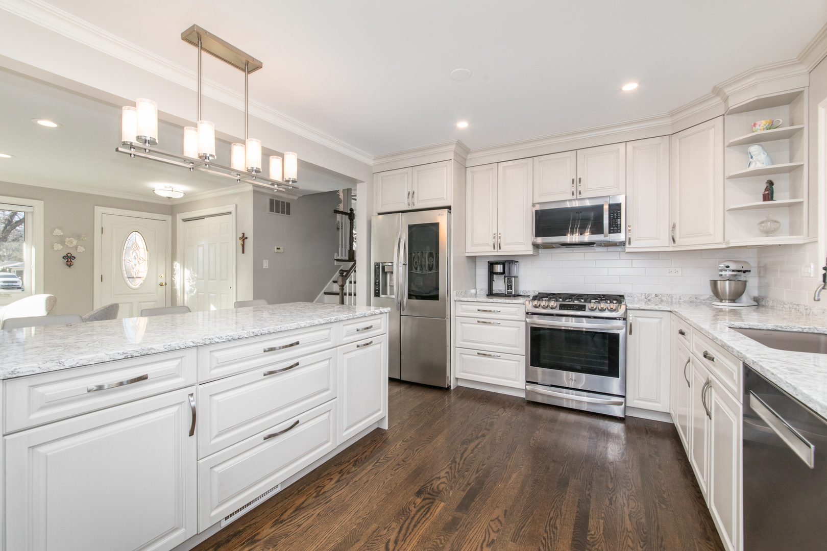 717 Babetta Avenue Park Ridge, IL 60068 - Photo 8 of 25