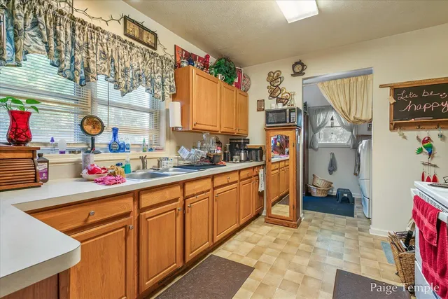 $290,000 | 720 South Jefferson Street, Hastings, MI 49058