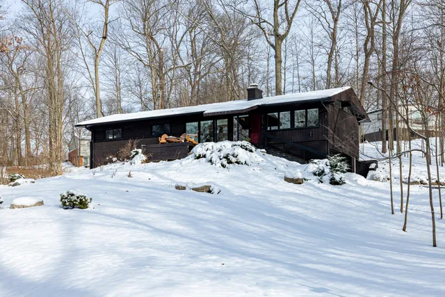 $700,000 | 4120 Woodland Drive, Ann Arbor, MI 48103