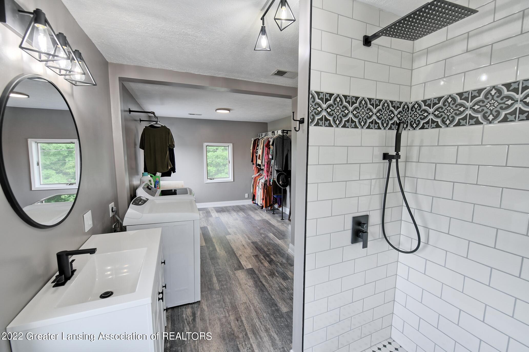 10909 Looking Glass Road Portland, MI 48875 - Photo 16 of 36 Bath/Laundry