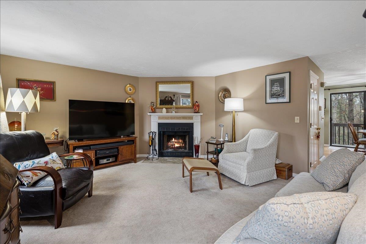 20 Vanden Road Merrimack, NH 03054 - Photo 3 of 36 Gallery Image 3
