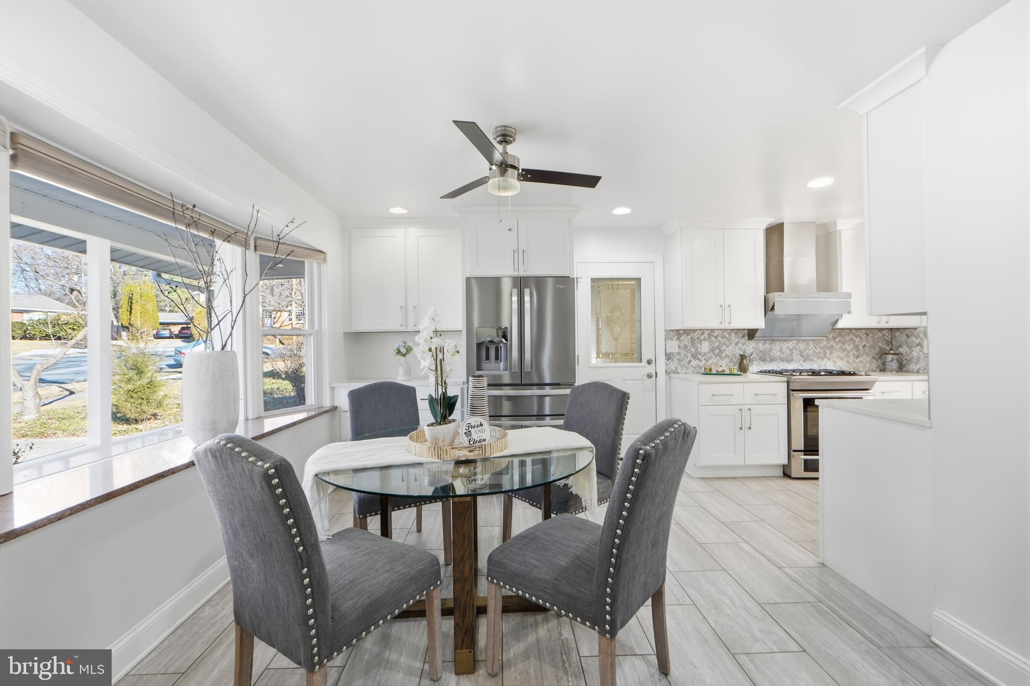 706 Carter Road Rockville, MD 20852 - Photo 5 of 50