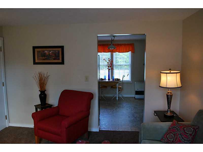 16 Dalten Pines Road, Unit 14 Windham, ME 04062 - Photo 6 of 14 Living Room.