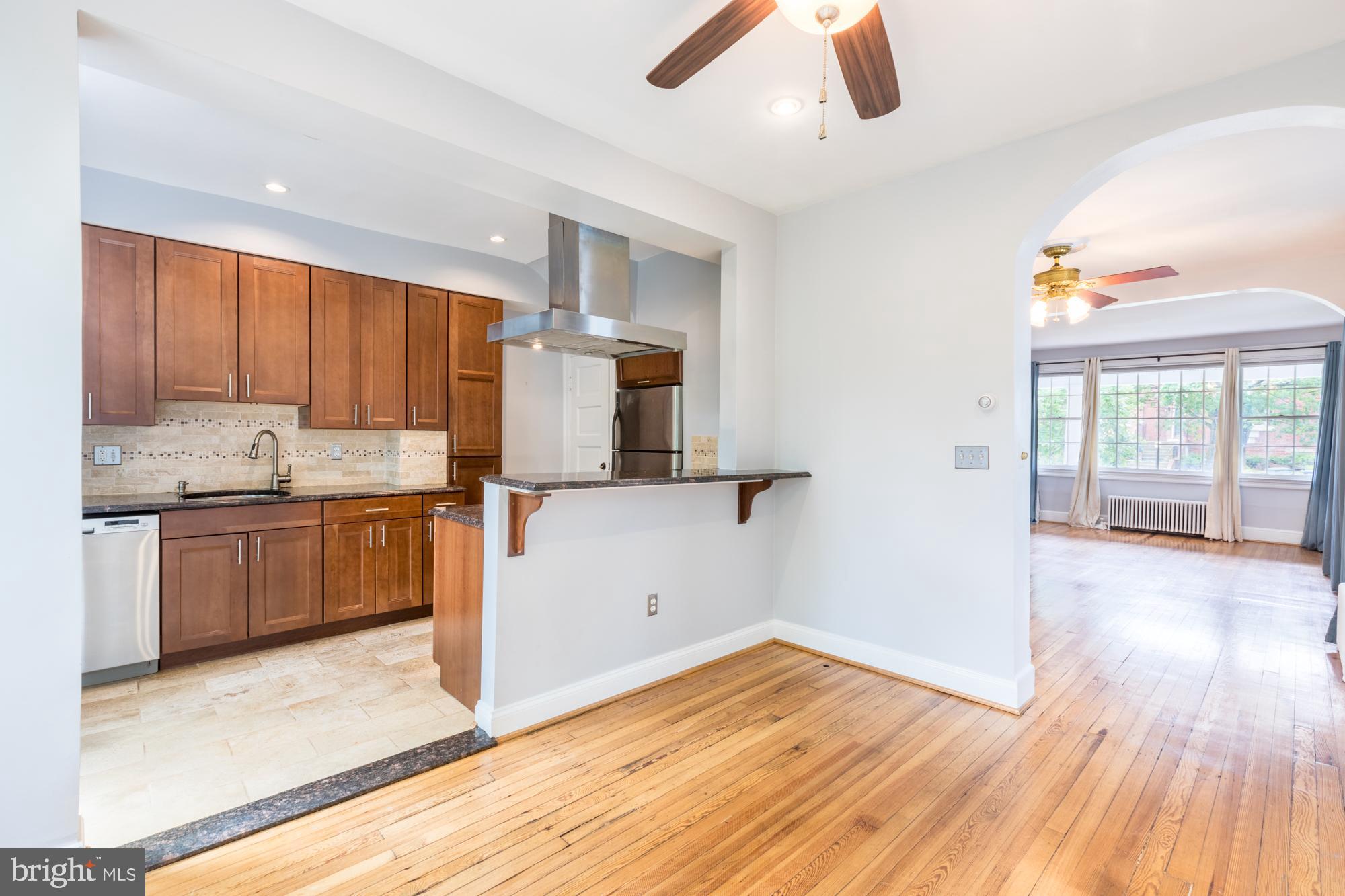 1405 Foxhall Road Northwest Washington, DC 20007 - Photo 16 of 45 Gallery Image 16
