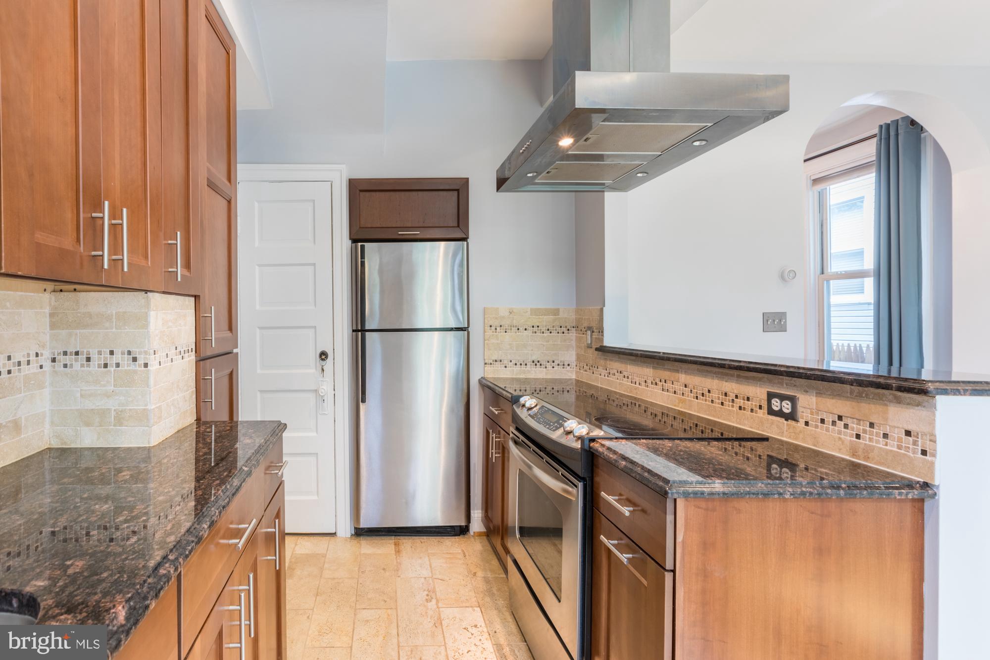 1405 Foxhall Road Northwest Washington, DC 20007 - Photo 19 of 45 Gallery Image 19
