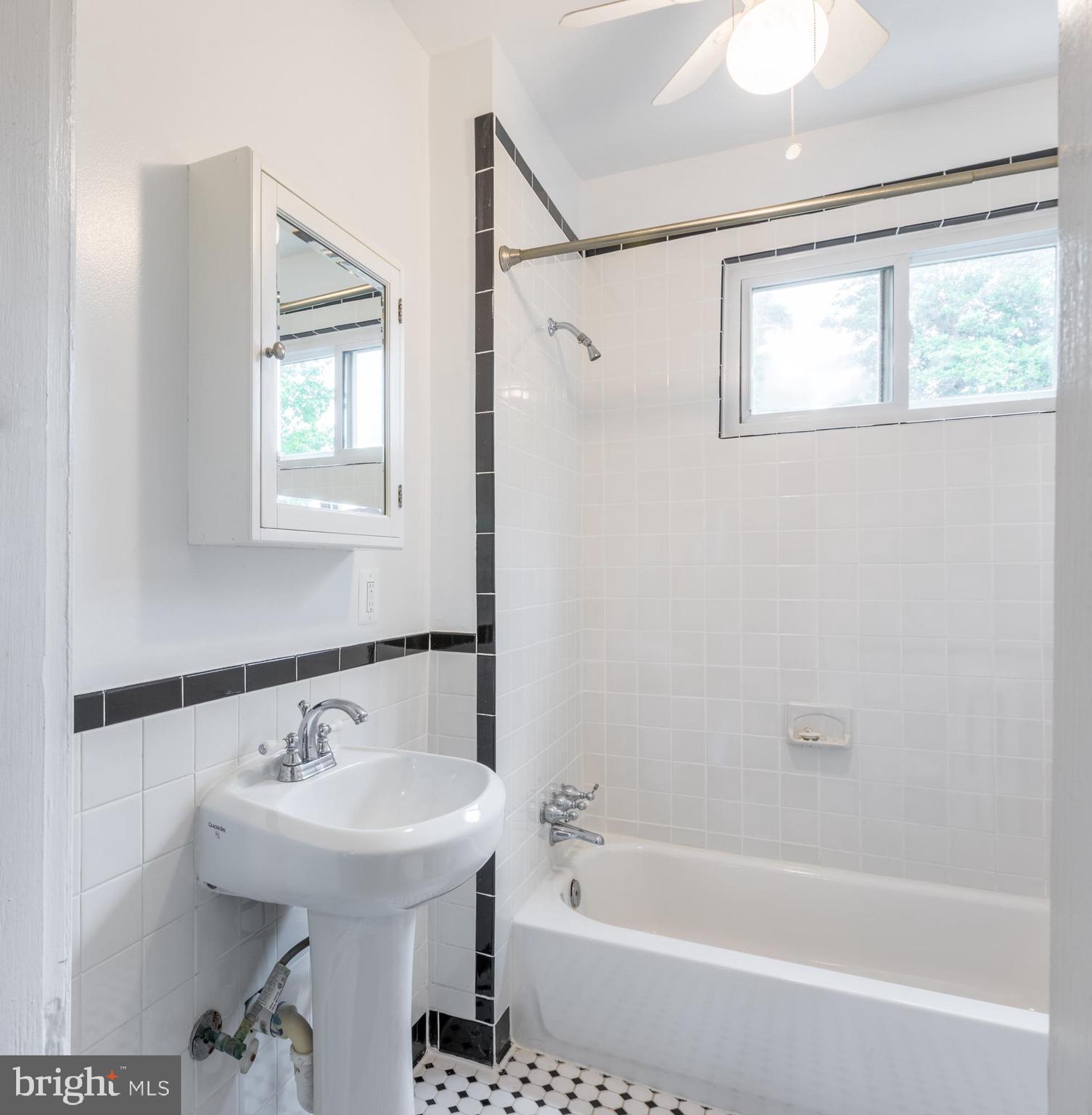 1405 Foxhall Road Northwest Washington, DC 20007 - Photo 29 of 45 Gallery Image 29