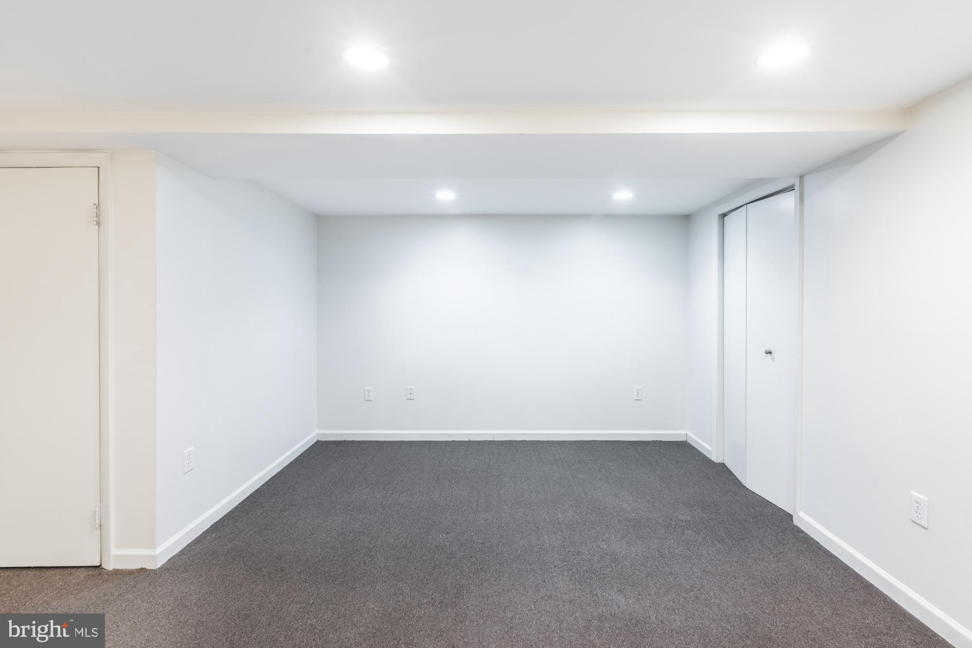 1405 Foxhall Road Northwest Washington, DC 20007 - Photo 31 of 45 Gallery Image 31