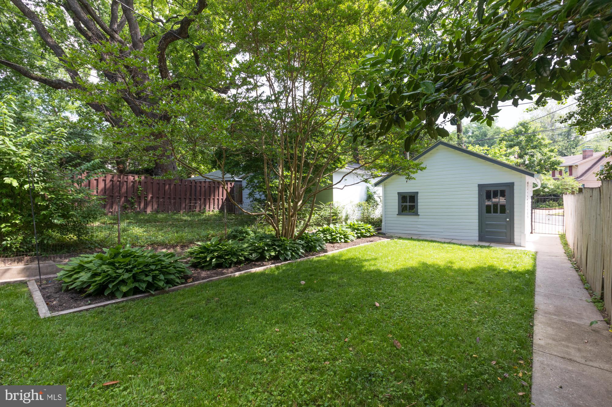 1405 Foxhall Road Northwest Washington, DC 20007 - Photo 42 of 45 Gallery Image 42