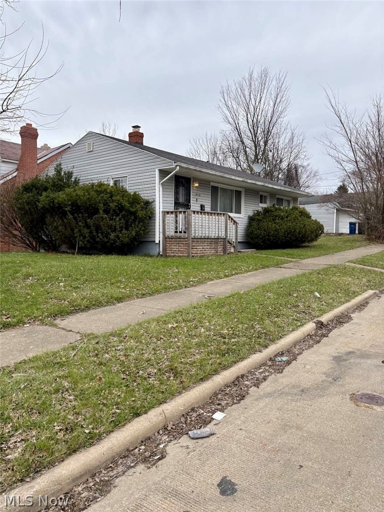 4609 Lee Road Cleveland, OH 44128 - Photo 2 of 3