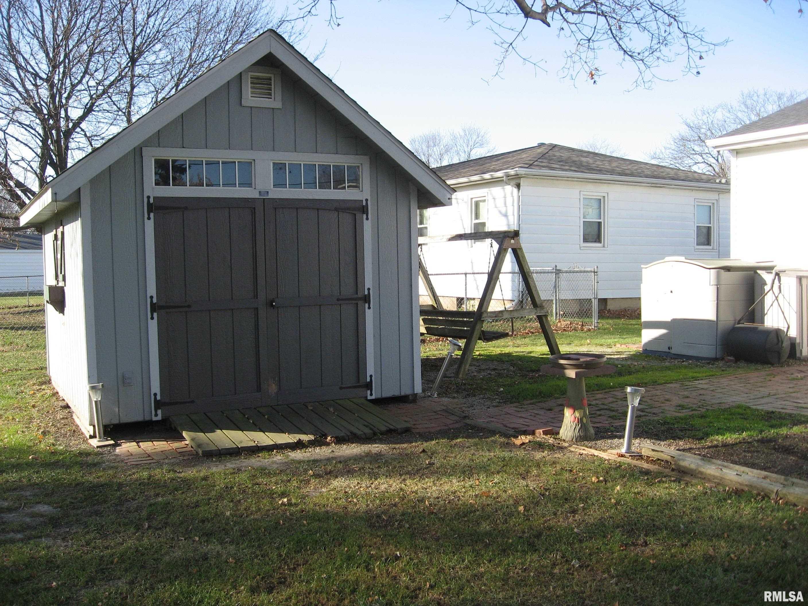 310 Devonshire Road Washington, IL 61571 - Photo 11 of 46 Gallery Image 11