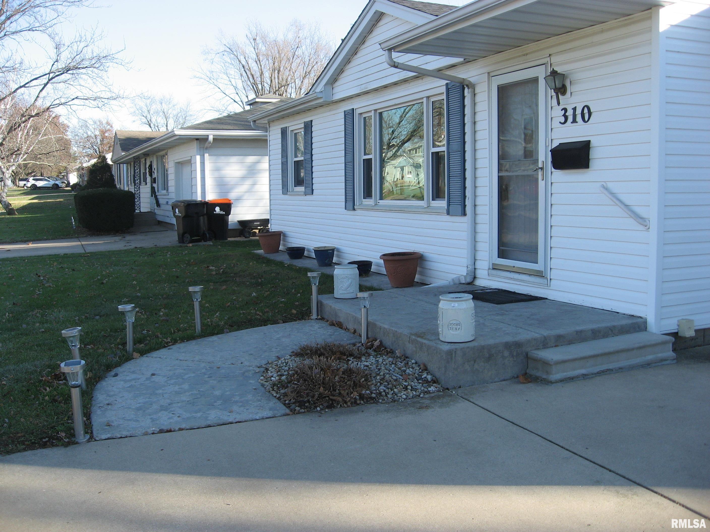 310 Devonshire Road Washington, IL 61571 - Photo 2 of 46 Gallery Image 2