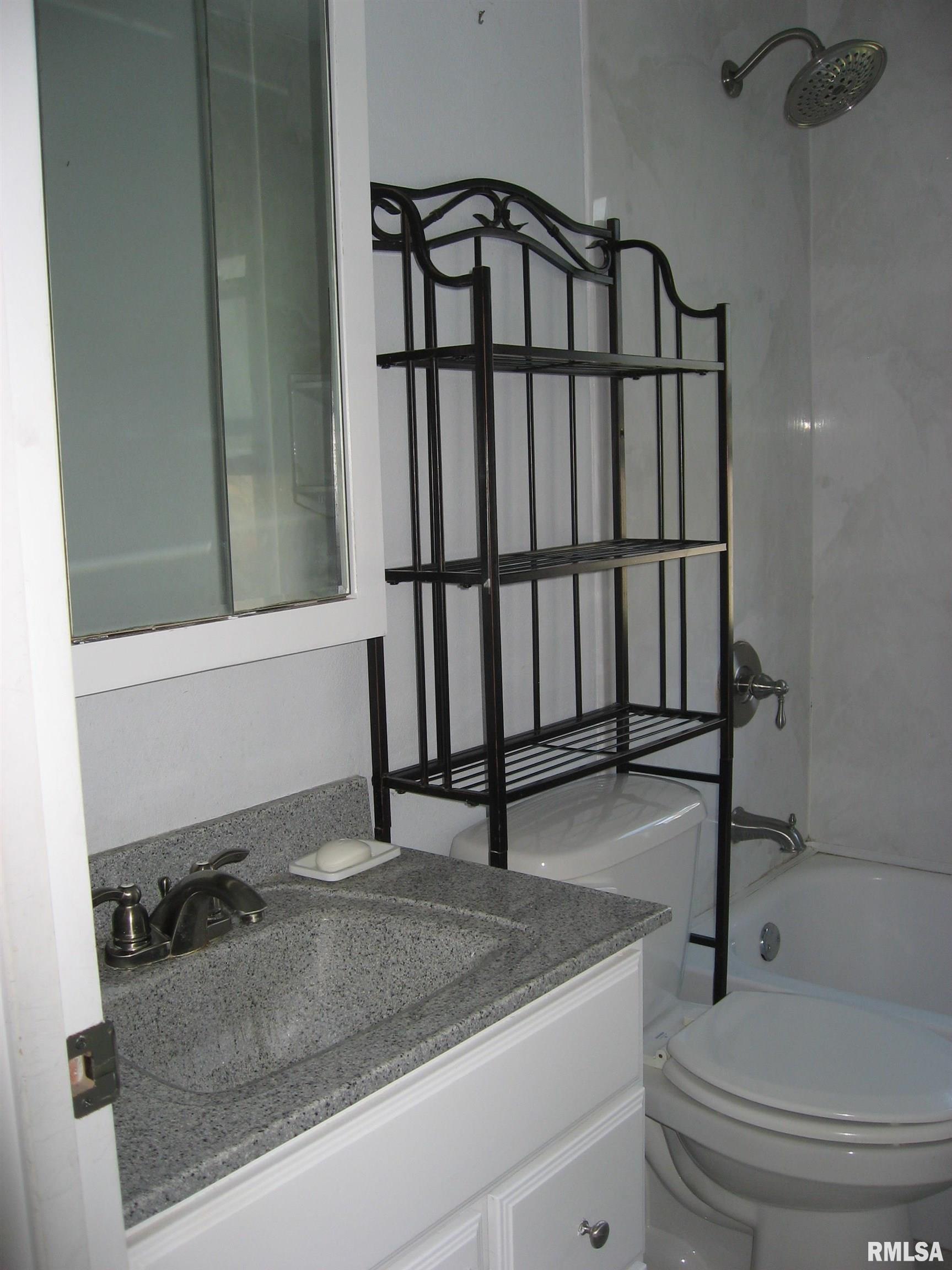310 Devonshire Road Washington, IL 61571 - Photo 24 of 46 Gallery Image 24