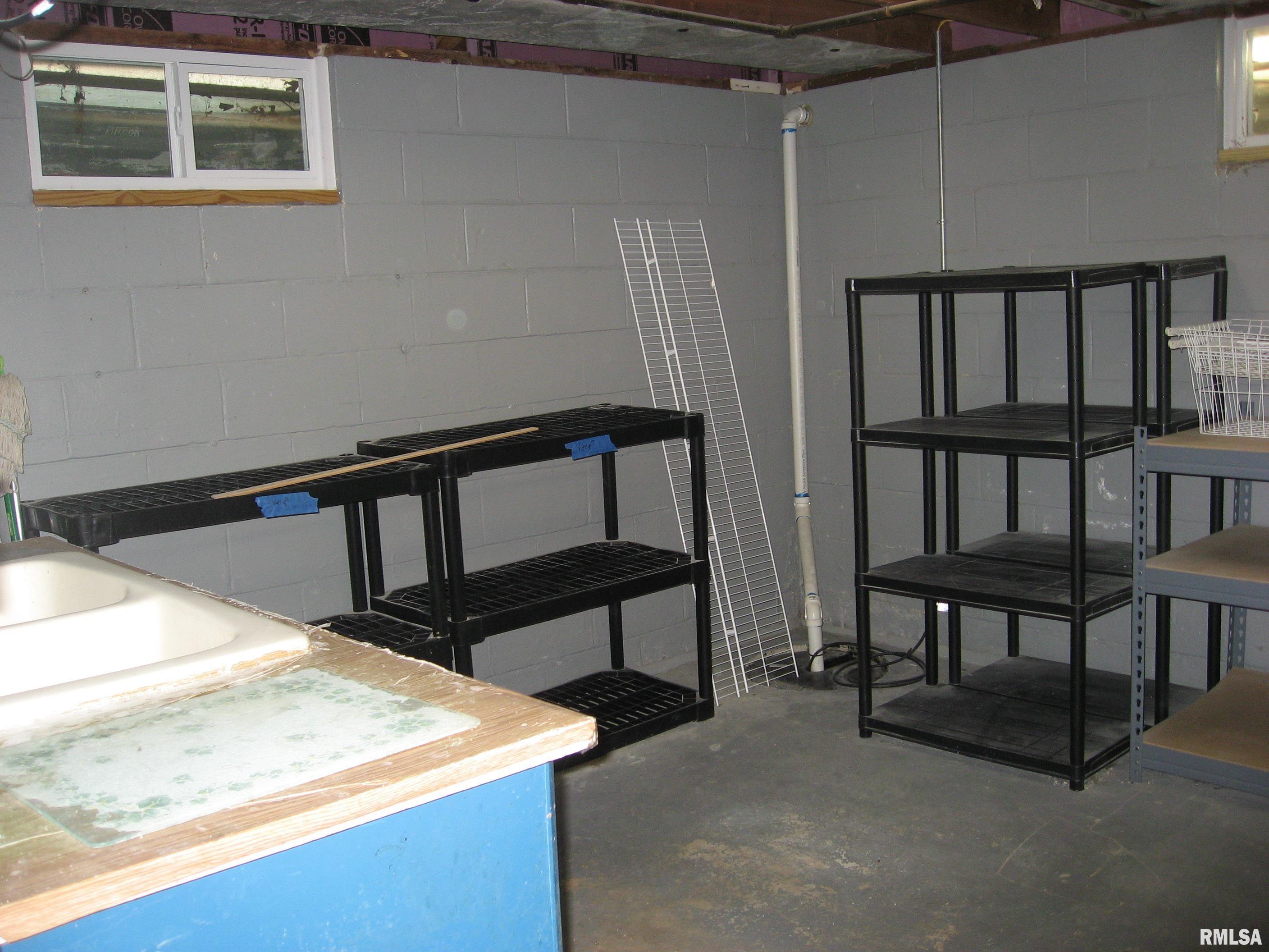 310 Devonshire Road Washington, IL 61571 - Photo 34 of 46 Gallery Image 34