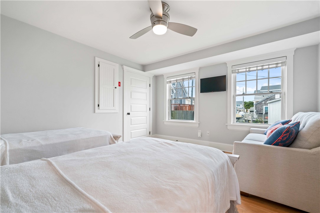1185 Succotash Road Narragansett, RI 02879 - Photo 13 of 37