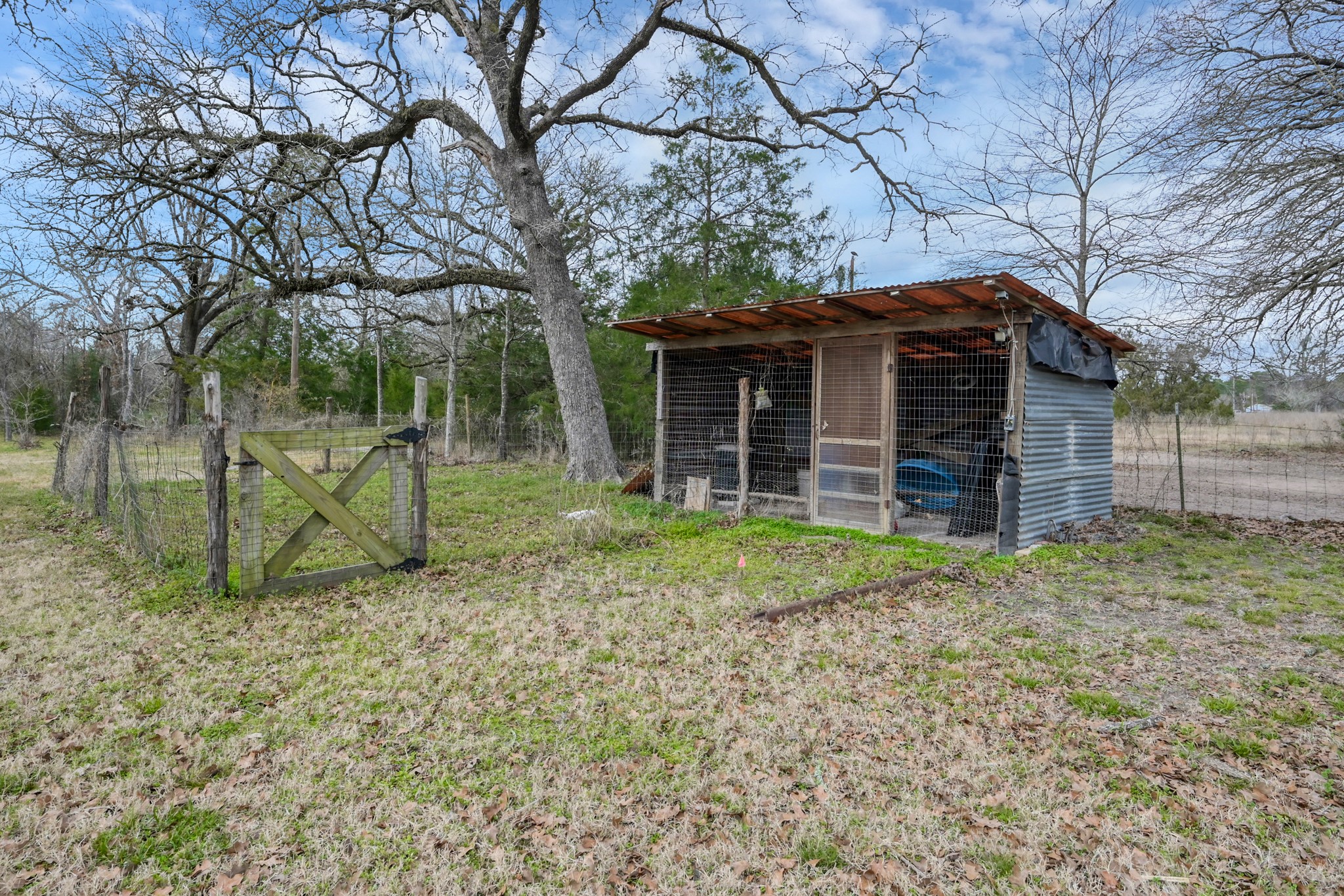 88 Julia Justice Road Huntsville, TX 77320 - Photo 34 of 37 Chicken coop area