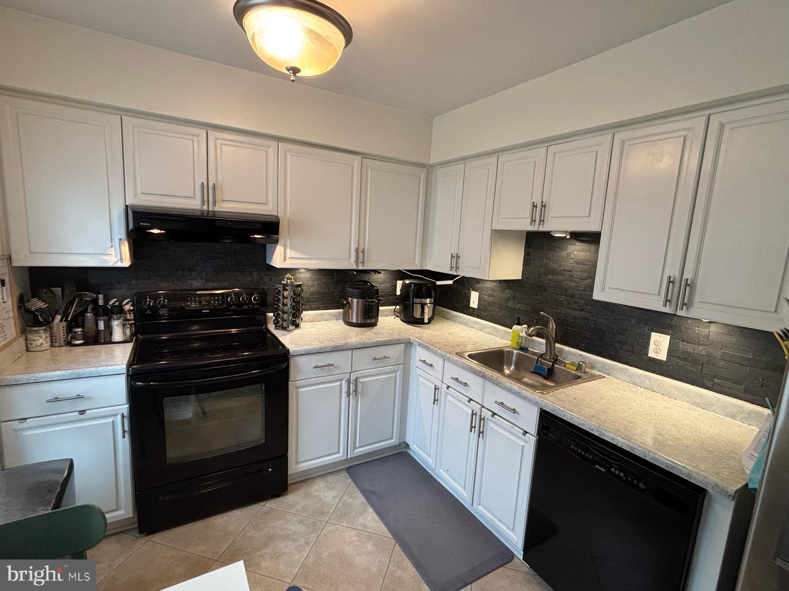 5962 Annaberg Place, Unit 181 Burke, VA 22015 - Photo 12 of 46