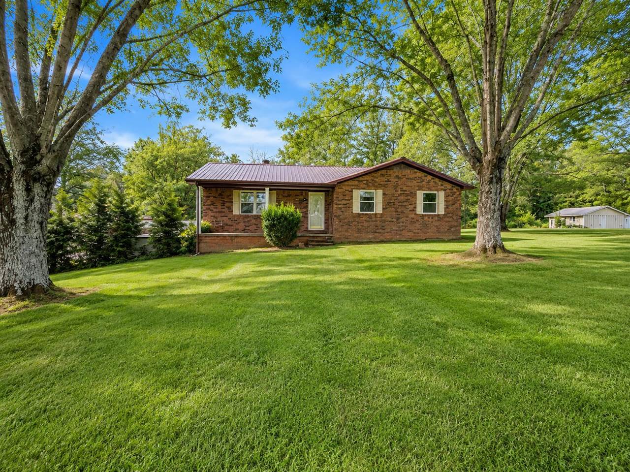 4985 Glasgow Road Edmonton, KY 42129 - Photo 1 of 46 Gallery Image 1