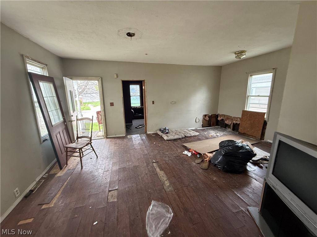 3319 Fulton Road Cleveland, OH 44109 - Photo 10 of 17 Gallery Image 10