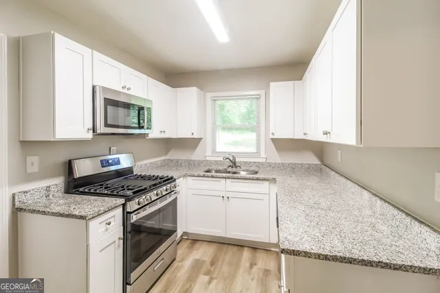 $1,555 | 3717 Loren Drive, Decatur, GA 30032