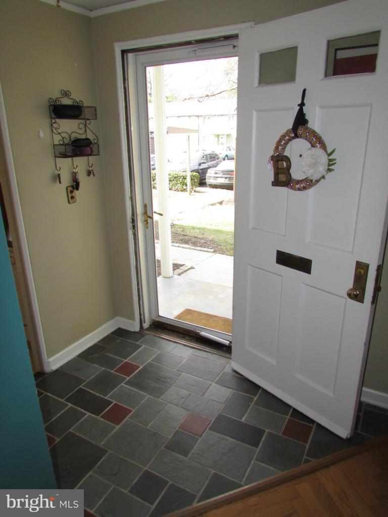 13 Ridge Road, Unit Q Greenbelt, MD 20770 - Photo 8 of 30 Interior (General)