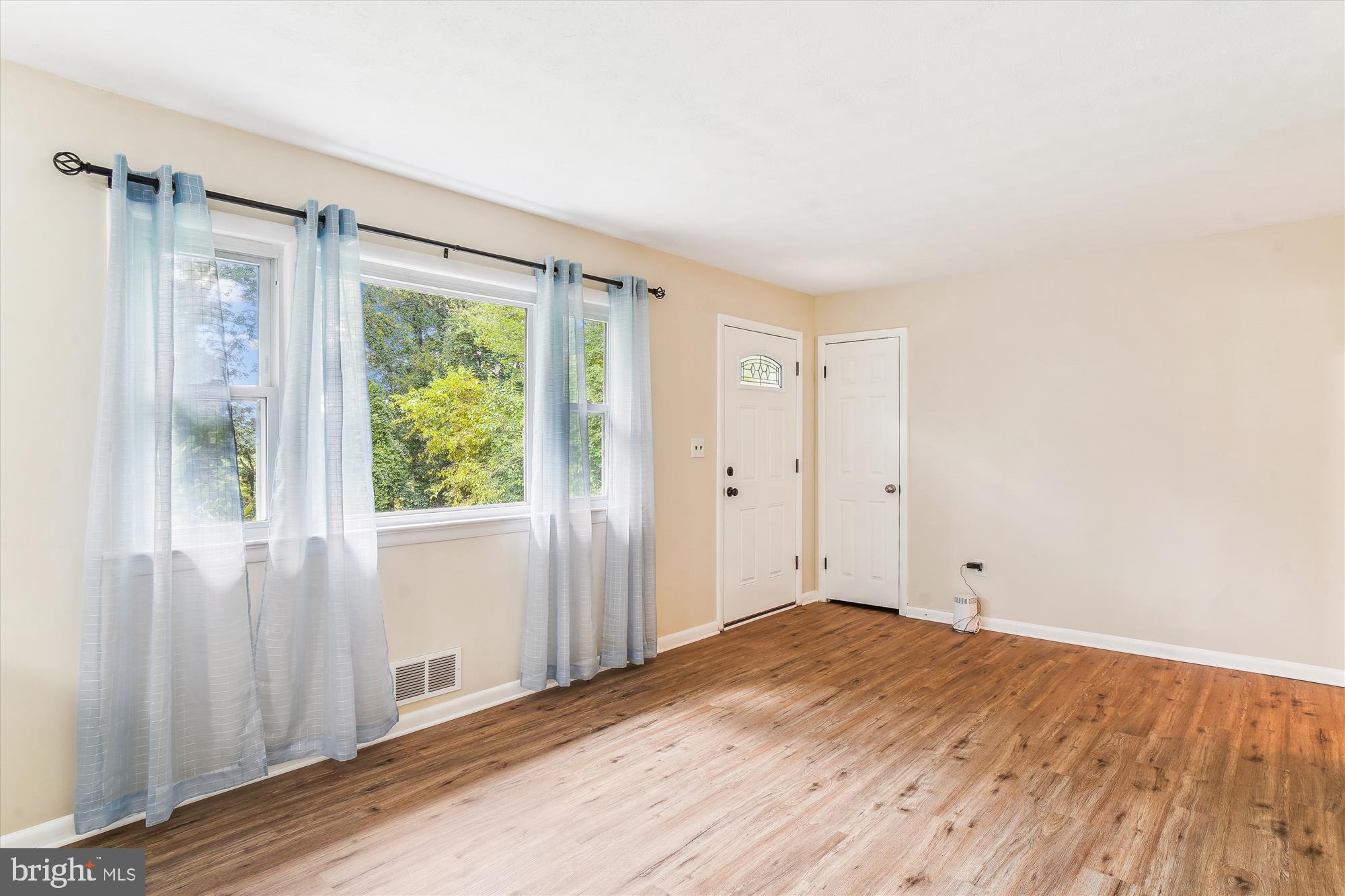 11240 Kingstead Road Damascus, MD 20872 - Photo 12 of 77