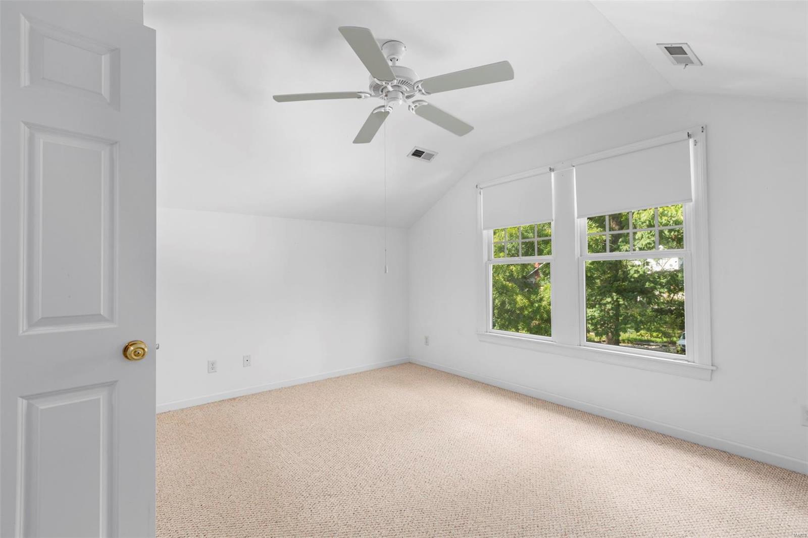 15 East Jackson Road Webster Groves, MO 63119 - Photo 24 of 38