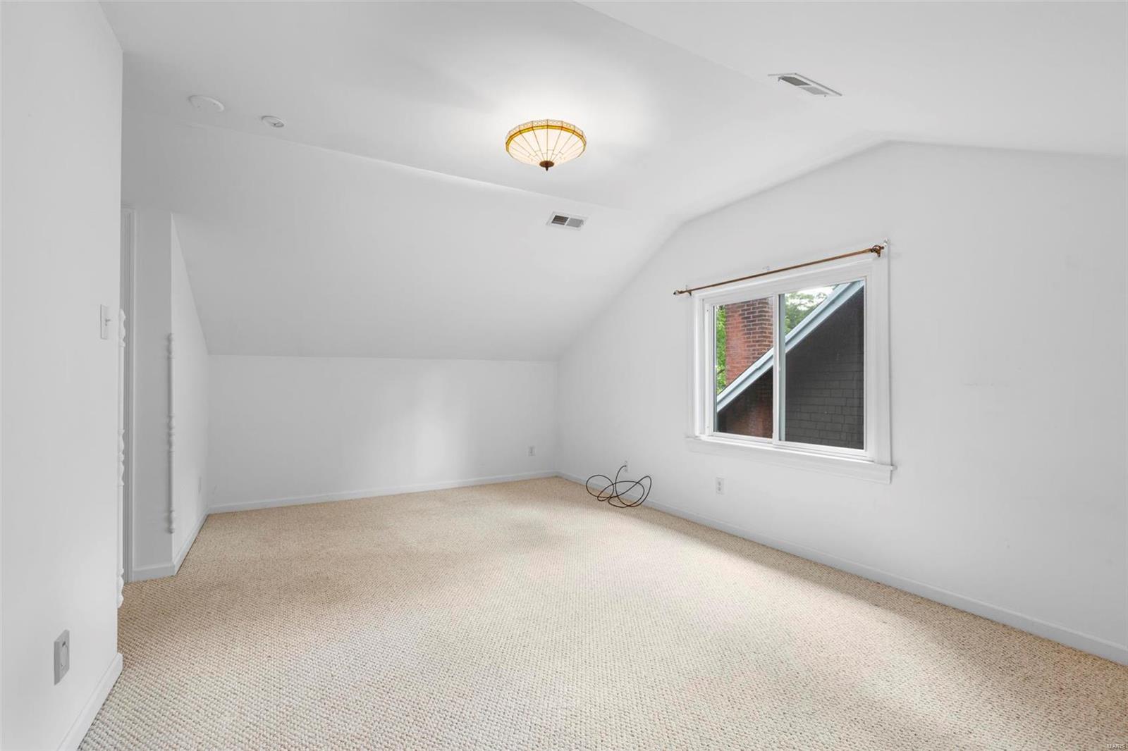 15 East Jackson Road Webster Groves, MO 63119 - Photo 28 of 38