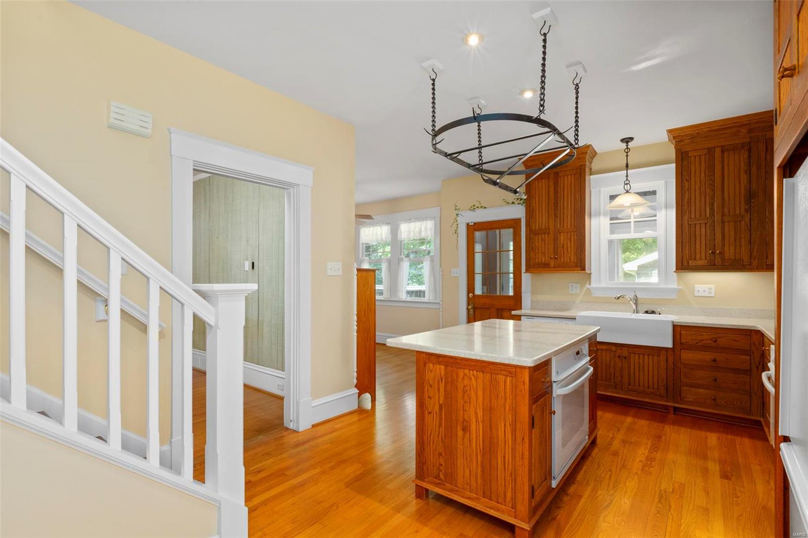 15 East Jackson Road Webster Groves, MO 63119 - Photo 9 of 38