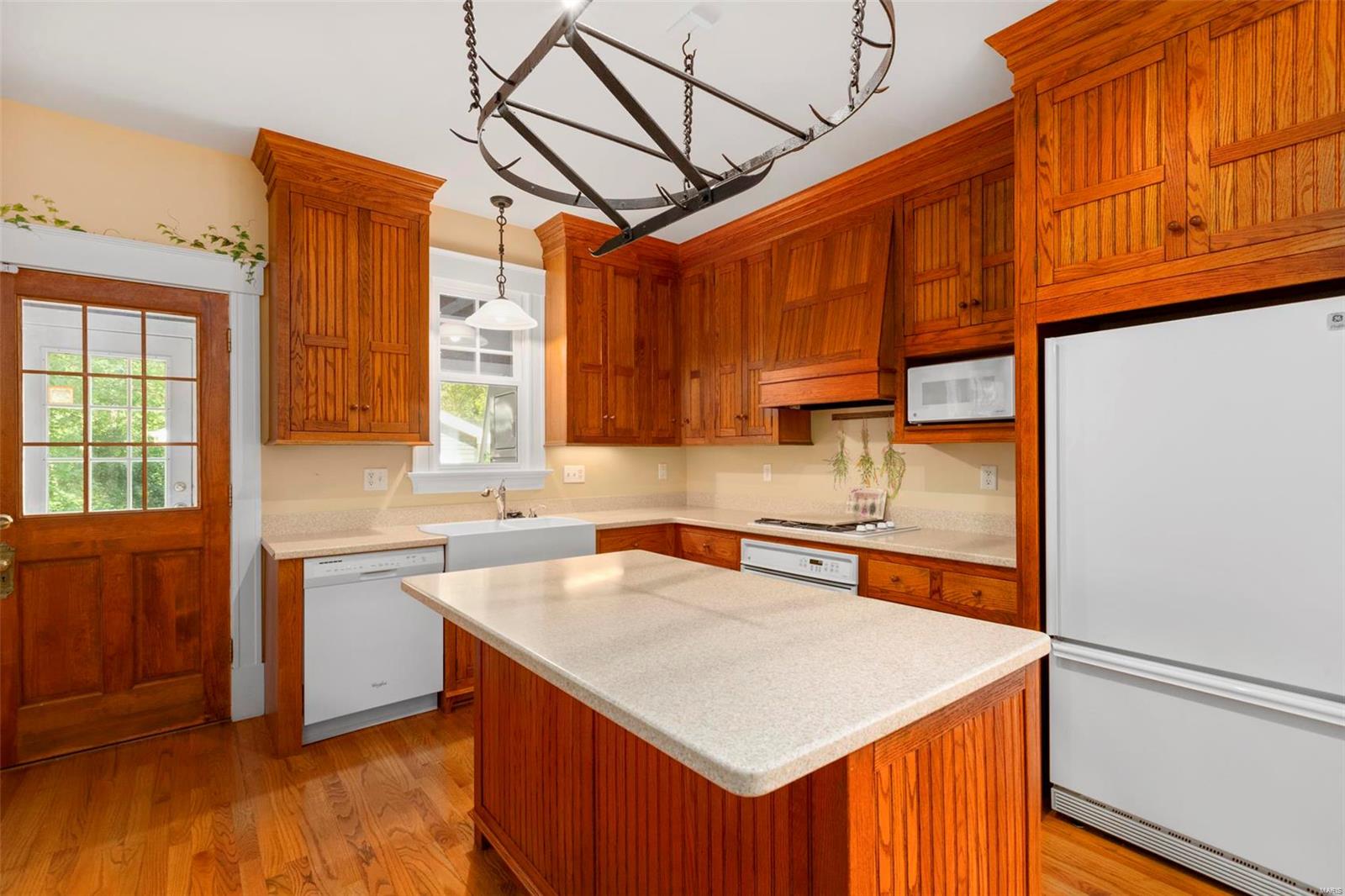 15 East Jackson Road Webster Groves, MO 63119 - Photo 10 of 38