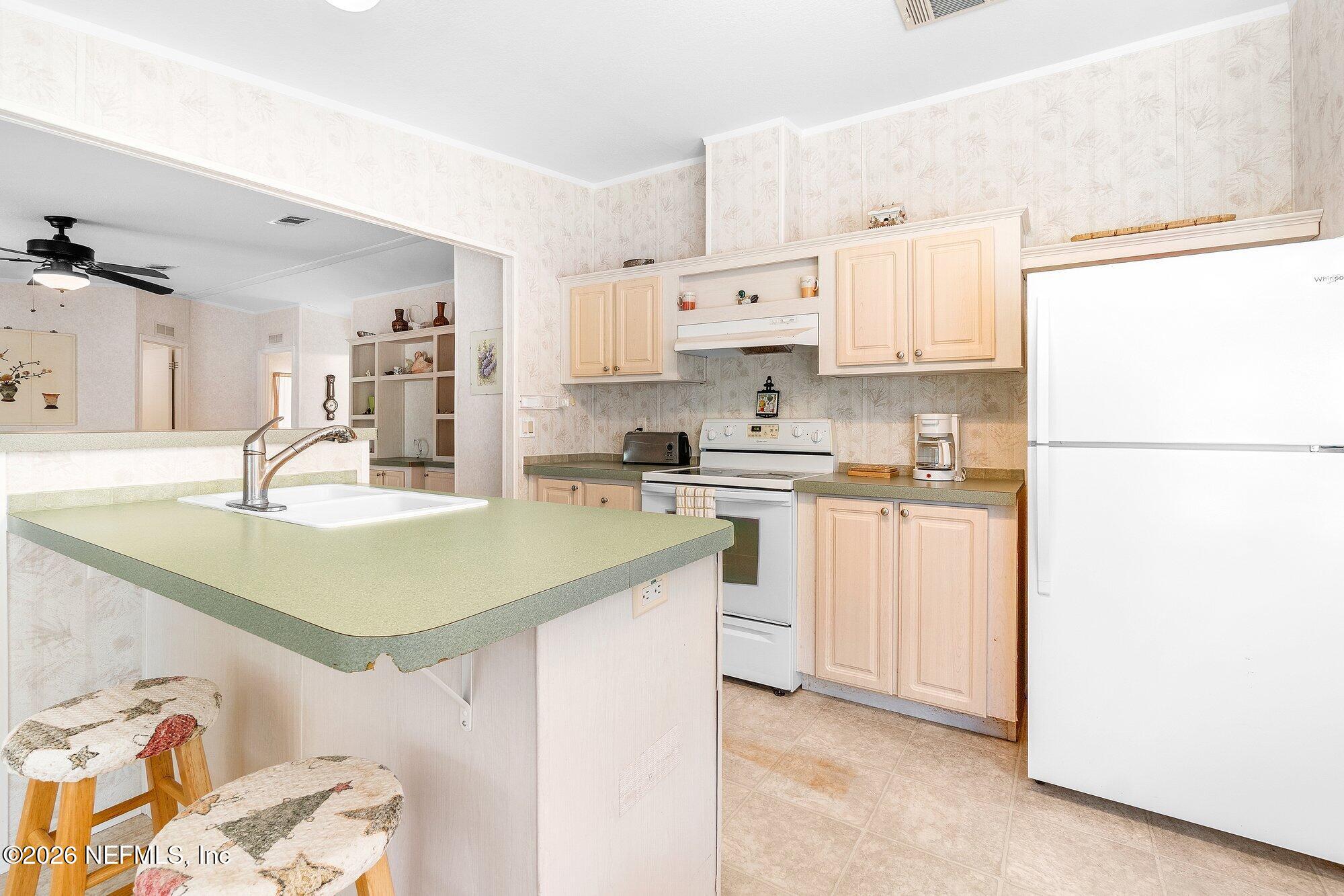 100 Mcgrady Lake Road Crescent City, FL 32112 - Photo 9 of 59 Kitchen
