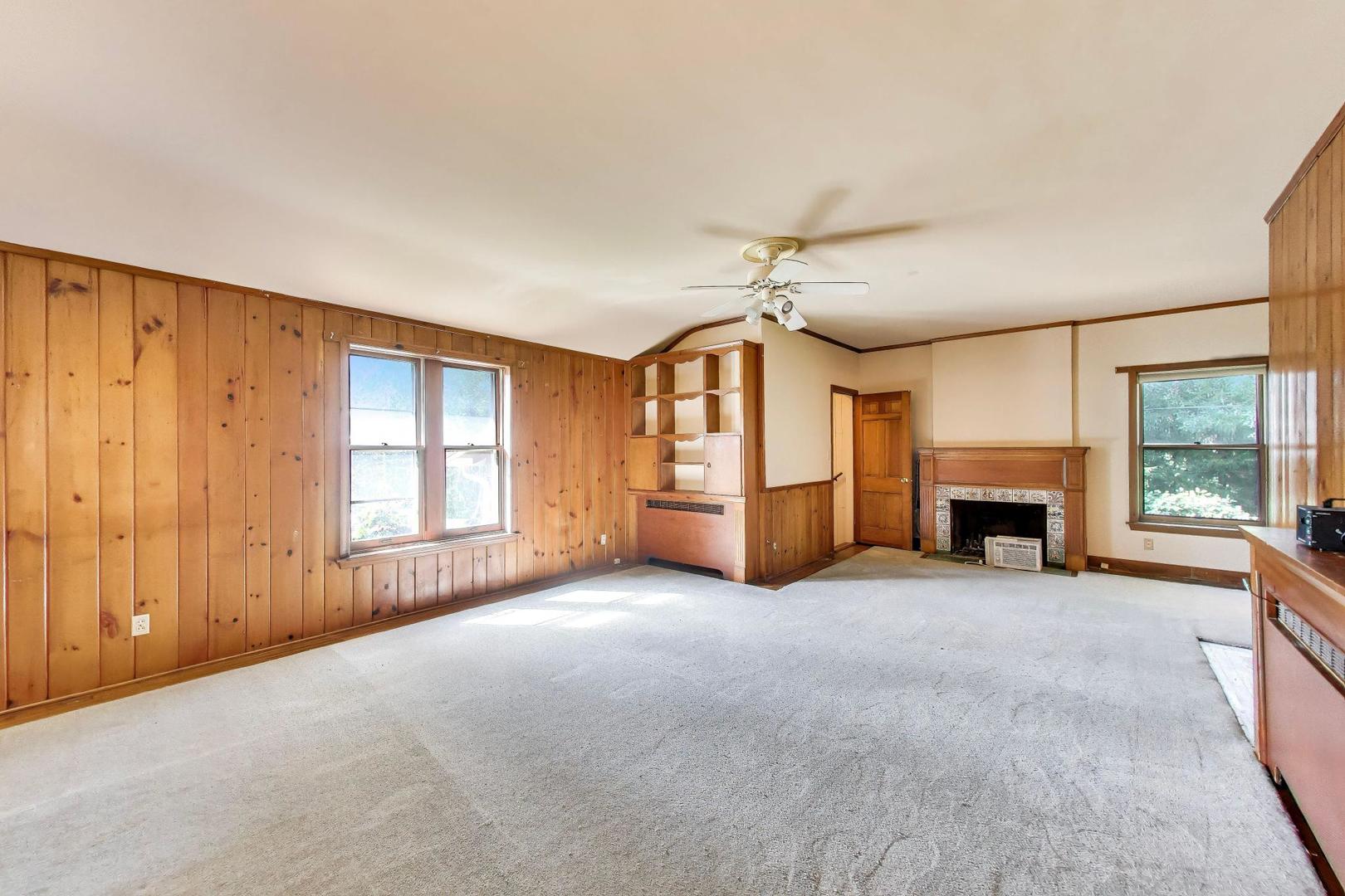 10102 Country Club Road Woodstock, IL 60098 - Photo 14 of 59 Gallery Image 14