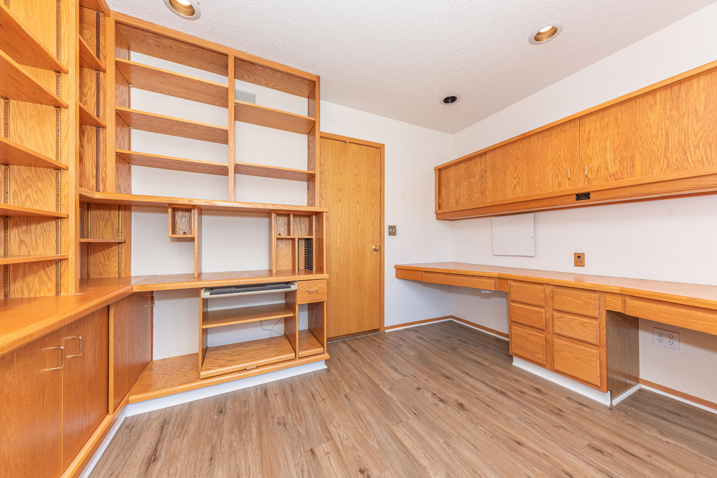 9138 Warner Road Saline, MI 48176 - Photo 33 of 56 33c Study 3